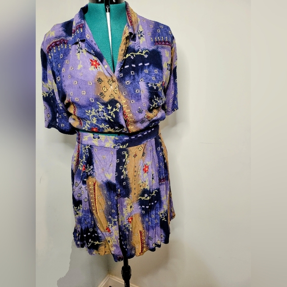 Set - Picture 2 of 5